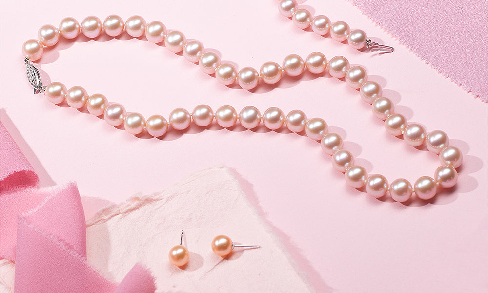 Mr. Mikimoto, Meet Hello Kitty - Pearls of Joy