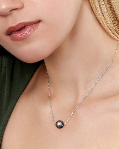 Tahitian South Sea Solitaire Pearl & Gold Pendant - Model Image