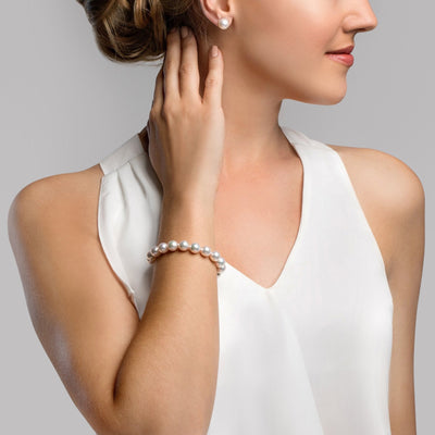 9.0-9.5mm Hanadama Akoya White Pearl Bracelet - Model Image