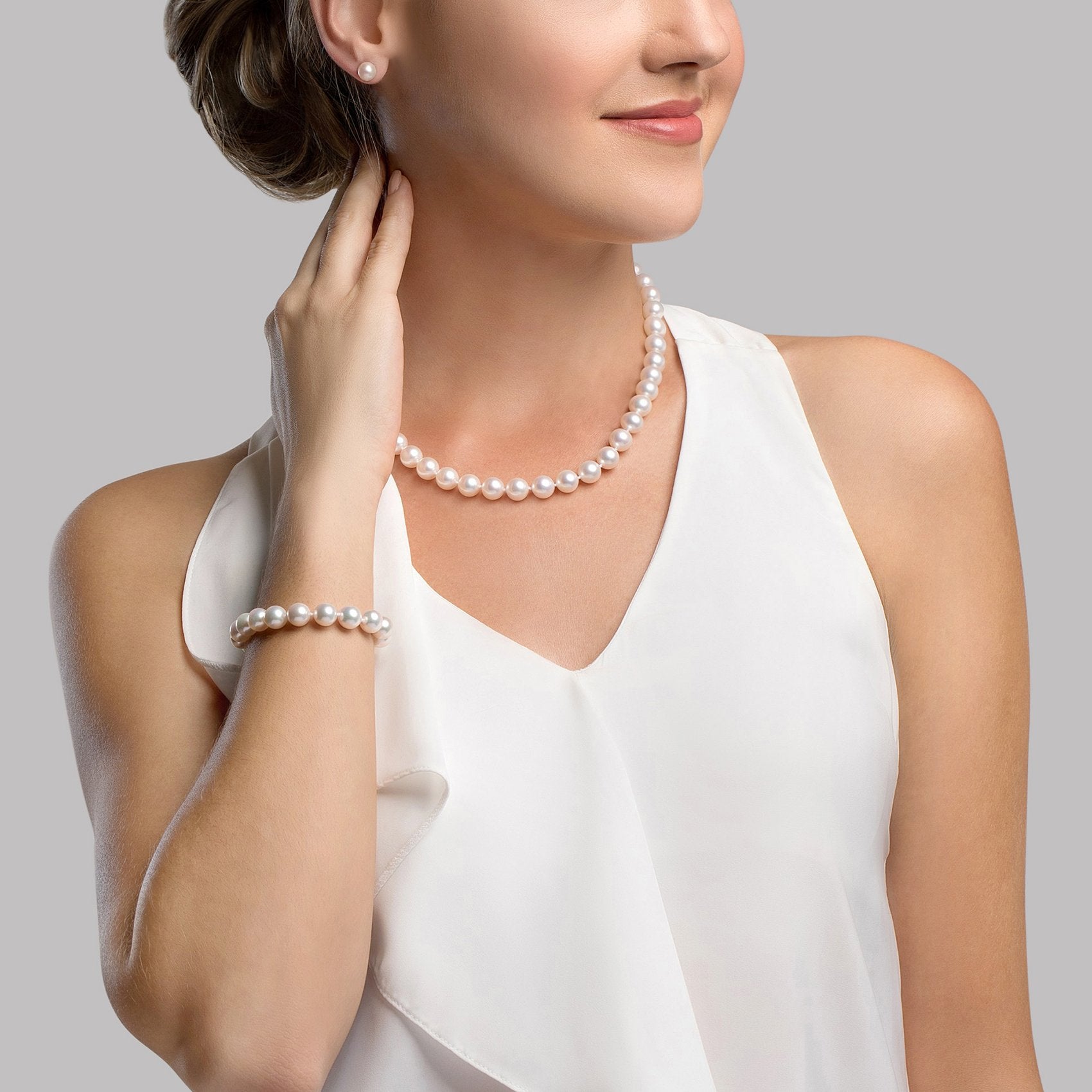 8.5-9.5mm Freshwater Pearl Necklace, Bracelet & Earrings - Model Image