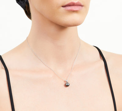 Tahitian South Sea Pearl & Diamond Lev Pendant - Model Image