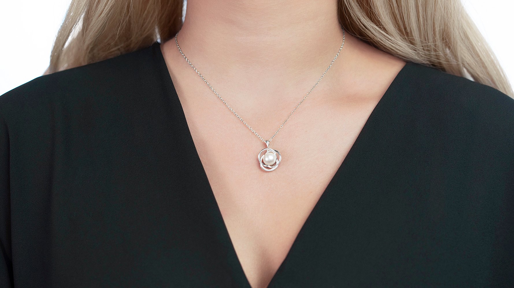 Akoya Pearl Lexi Pendant - Model Image